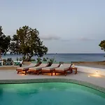 Nerea Seaside Villa Monolithos