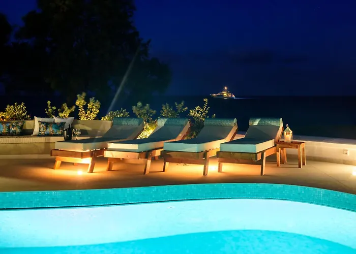 Nerea Seaside Villa *