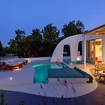 Nerea Seaside Villa *