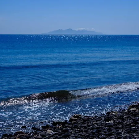 Nerea Seaside Villa Monolithos