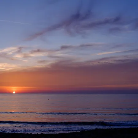 Nerea Seaside Монолитос