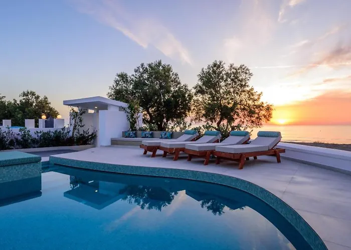 Nerea Seaside Villa Monolithos (Santorini)