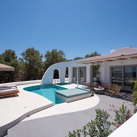 Nerea Seaside Villa *